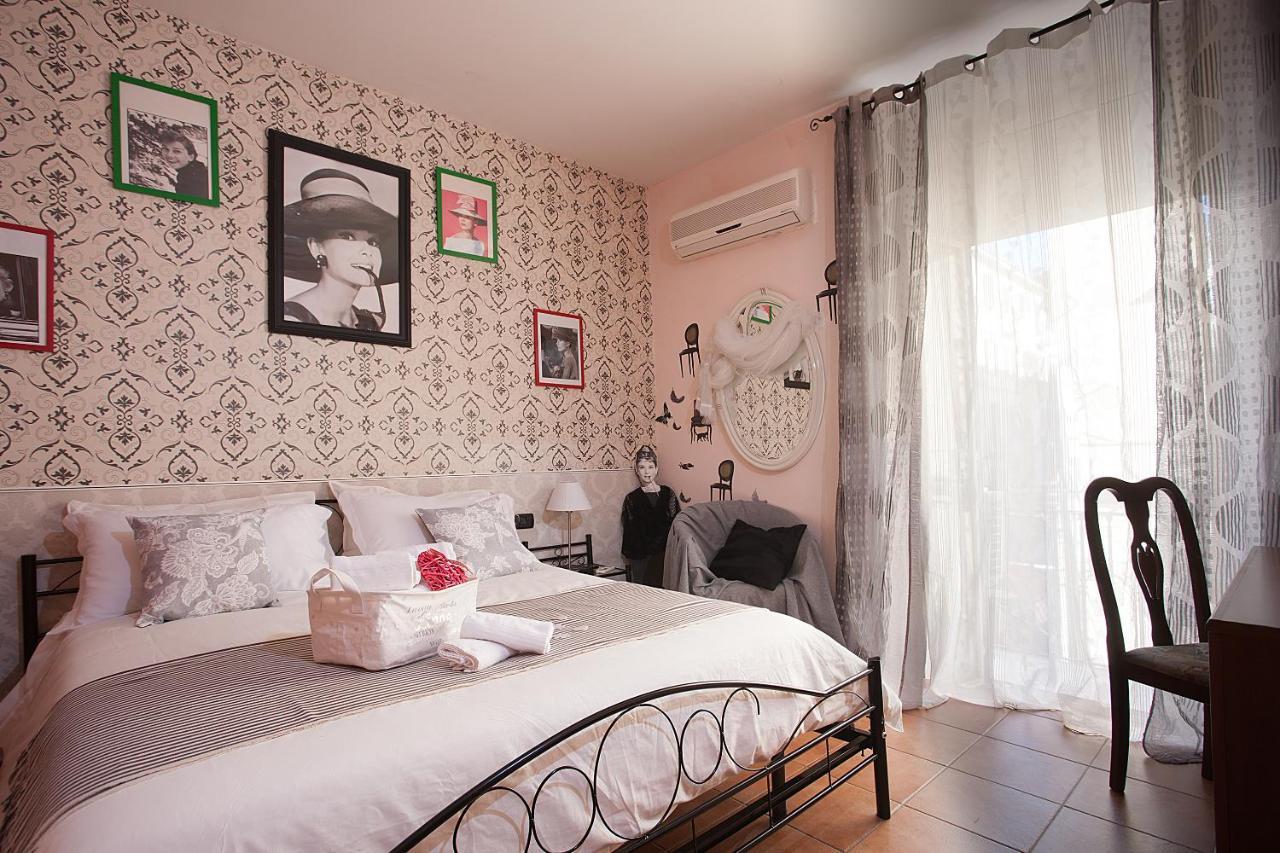 נאפולי Hotel Cineholiday מראה חיצוני תמונה